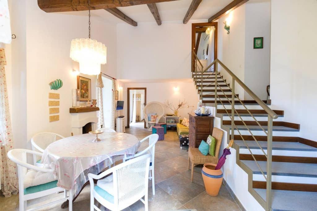 Domus Aqua Viva Villa มัสซาลูเบรนเซ ภายนอก รูปภาพ
